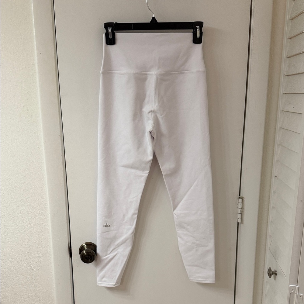 ALO Yoga White High-Rise Leggings - Picture 2 of 4